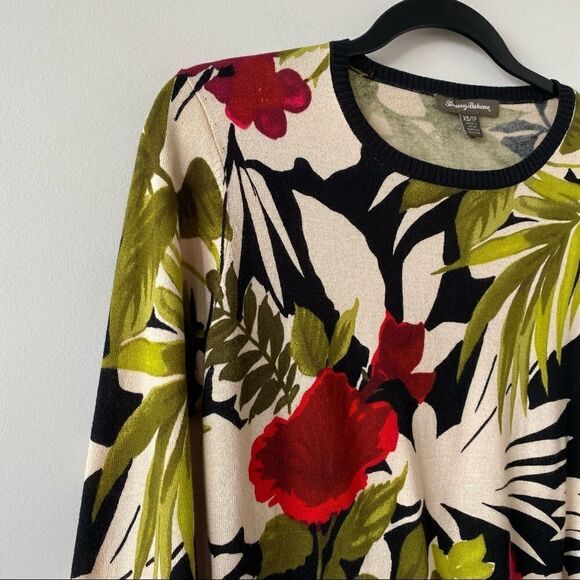 TOMMY Bahama-Tropical Lightweight Knit Sweater - Picture 4 of 9